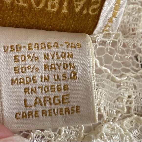 Vintage Victoria secret lace floral top - Picture 5 of 10